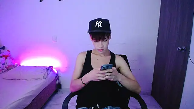 lucky stricke online show from December 2, 6:52 am