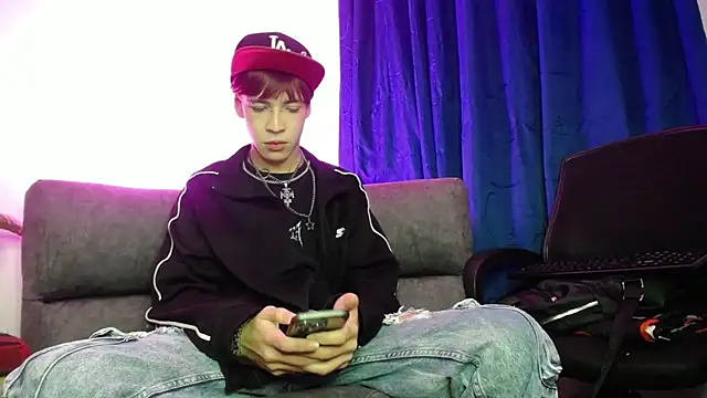 lucky stricke online show from March 5, 4:30 am