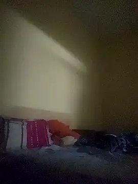 Nesch82 online show from March 7, 3:36 am