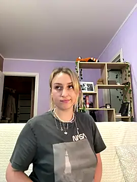 KassandraTress online show from October 27, 1:04 pm