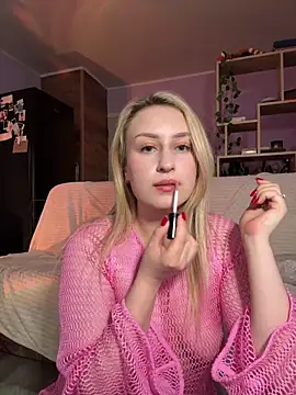 KassandraTress online show from May 14, 6:04 pm