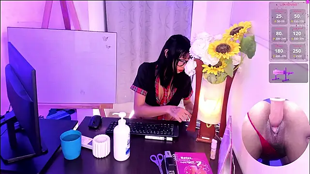 Snapshot of DollyMae_ chatting on March 8, 4:49 am DollyMae online show from March 8, 4:49 am