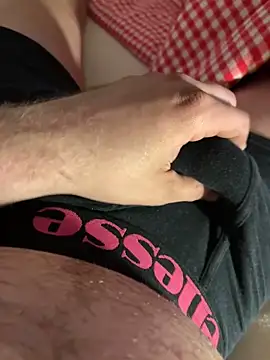 mrwit online show from March 25, 9:32 pm