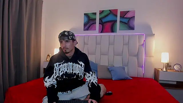 nextboywell1 online show from May 19, 3:13 am