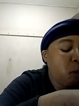 Snapshot of AcetousAbb chatting on March 17, 1:43 am AcetousAbb online show from March 17, 1:43 am