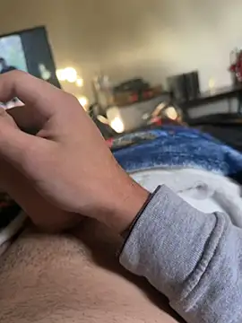 Snapshot of Guero661 chatting on March 6, 12:40 am Guero661 online show from March 6, 12:40 am