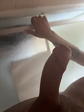 Snapshot of Guero661 chatting on March 20, 5:51 pm Guero661 online show from March 20, 5:51 pm