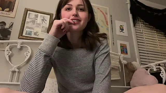 urbbydollxx online show from September 10, 4:34 am