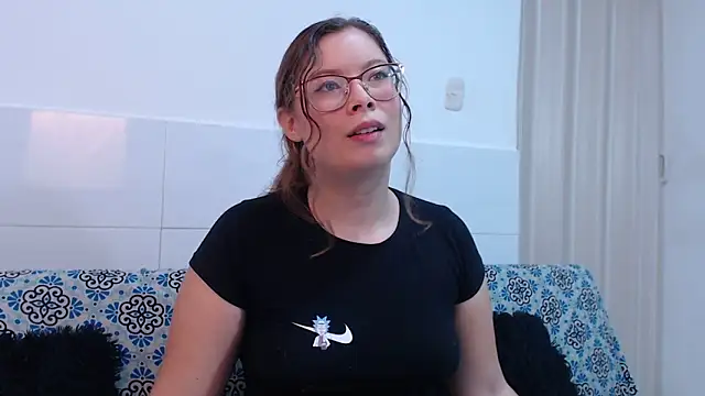 zoewhite2 online show from September 15, 9:48 pm