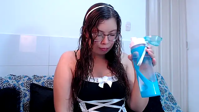 zoewhite2 online show from September 17, 8:21 pm