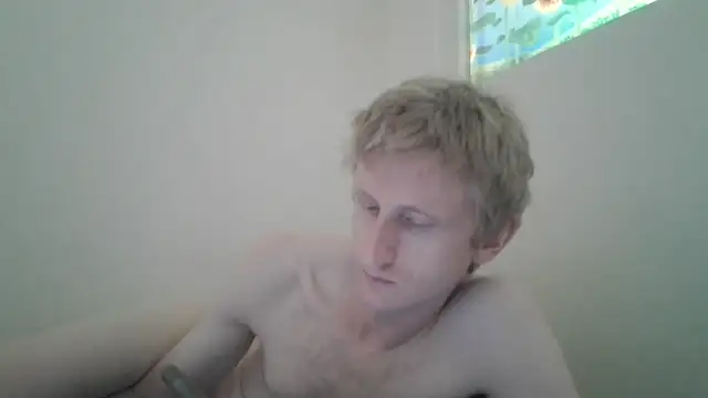 Snapshot of tcute0 chatting on April 21, 4:19 am tcute0 online show from April 21, 4:19 am