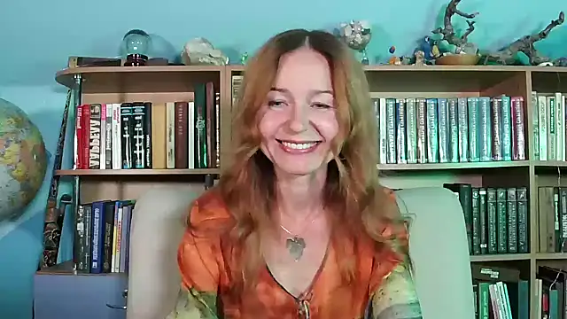 Snapshot of Foxilady357 chatting on September 28, 2:11 pm Foxilady357 online show from September 28, 2:11 pm
