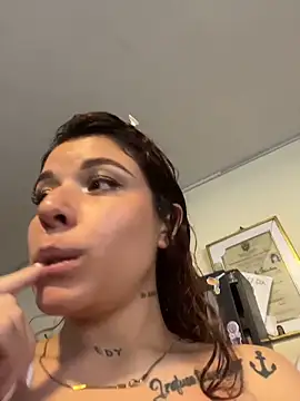 haally-mll online show from March 9, 6:34 pm