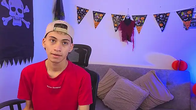 Snapshot of yulian_vasquez chatting on October 12, 12:26 pm yulian vasquez online show from October 12, 12:26 pm