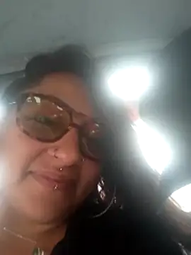 YiingandYang online show from February 17, 6:14 pm