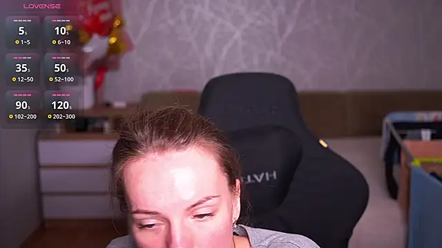 Snapshot of Vanille_Mystery chatting on October 21, 4:51 pm Vanille Mystery online show from October 21, 4:51 pm