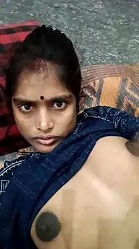 Guriya0076 online show from October 9, 9:35 pm