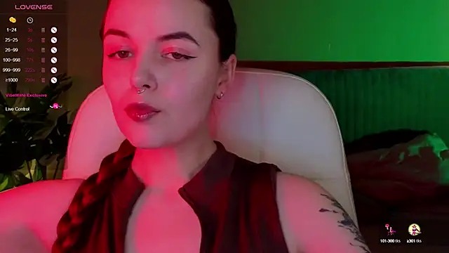 BellaDevile  online show from October 5, 7:28 am