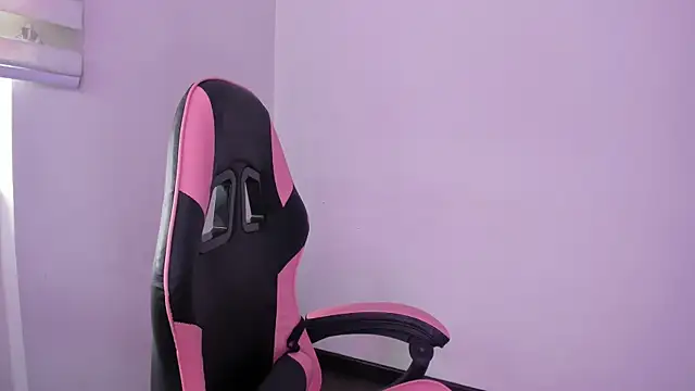 Snapshot of Arianna_Jannes chatting on March 16, 5:17 pm Arianna Jannes online show from March 16, 5:17 pm