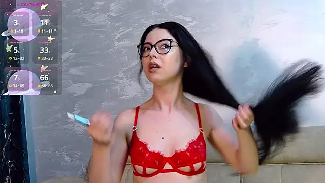 KaylaLewys online show from May 12, 5:21 pm