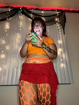 moan4mona online show from October 2, 3:35 am