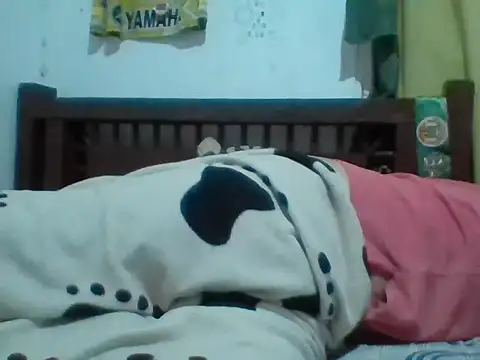 Snapshot of santiii___12 chatting on January 12, 7:57 am santiii 12 online show from January 12, 7:57 am