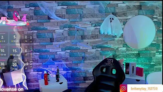 boyfox tay online show from October 18, 4:59 am