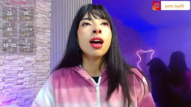 Snapshot of juno_tay chatting on October 18, 11:55 am juno tay online show from October 18, 11:55 am