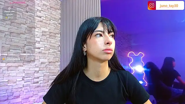 Snapshot of juno_tay chatting on October 27, 11:47 am juno tay online show from October 27, 11:47 am