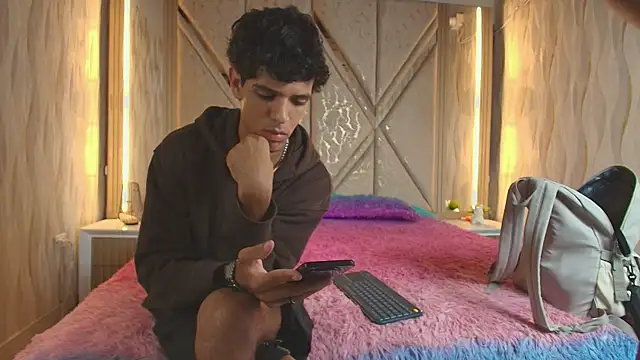 Hotcouple 222 online show from March 3, 7:25 am