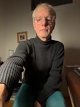 SexyLeon8 online show from January 7, 4:42 pm