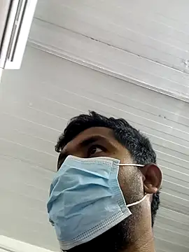 Snapshot of keri_huththa chatting on November 3, 4:58 am keri huththa online show from November 3, 4:58 am