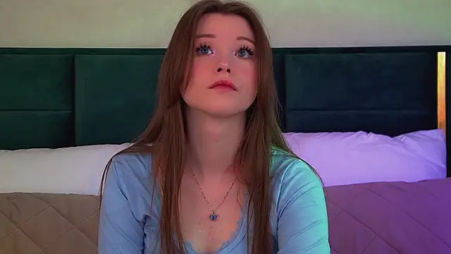 KeiraAsti online show from February 22, 6:24 am