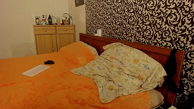 Snapshot of romiosabrino chatting on April 20, 7:04 pm romiosabrino online show from April 20, 7:04 pm