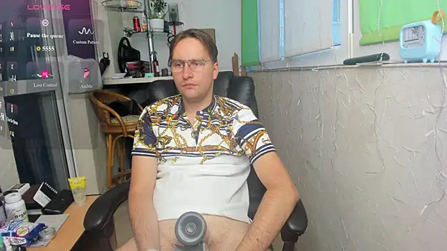 romiosabrino online show from July 6, 5:37 pm