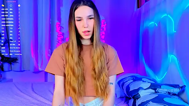 -CindyLou online show from September 25, 8:23 pm