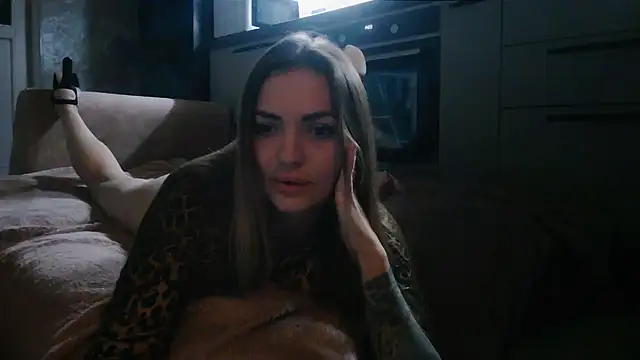 MoonChristie online show from September 26, 7:51 pm