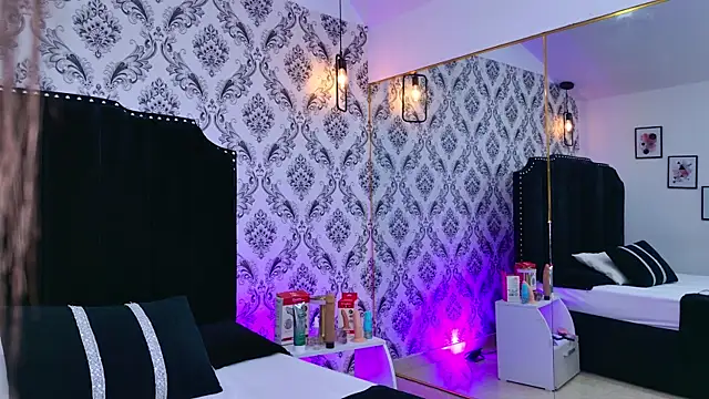 Becca Grims online show from February 4, 9:42 pm