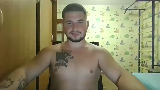 Snapshot of chiraq1945 chatting on September 27, 6:46 pm chiraq1945 online show from September 27, 6:46 pm