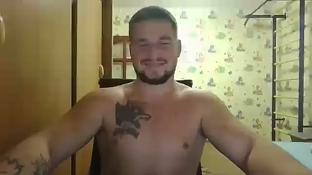 Snapshot of chiraq1945 chatting on October 1, 6:14 pm chiraq1945 online show from October 1, 6:14 pm