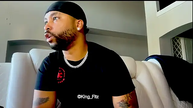 KING FITZ online show from April 25, 2:25 pm