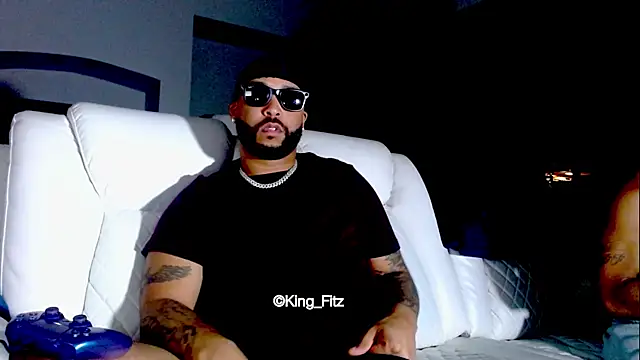 KING FITZ online show from April 28, 1:15 am