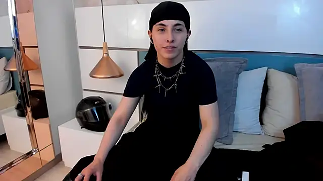 Ashkoreh online show from May 12, 8:39 pm