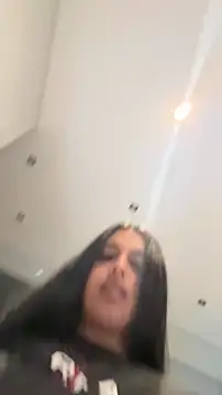 LilMisIndianx online show from March 14, 8:31 am