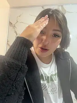 Adaara Rey online show from April 2, 5:10 pm