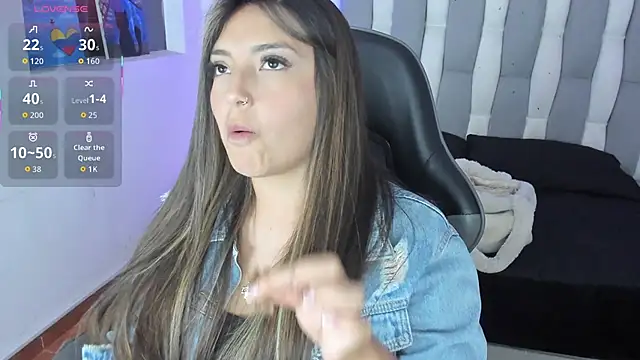 Adaara Rey online show from April 9, 7:52 pm