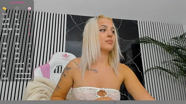 daisyblushh online show from October 5, 7:01 pm