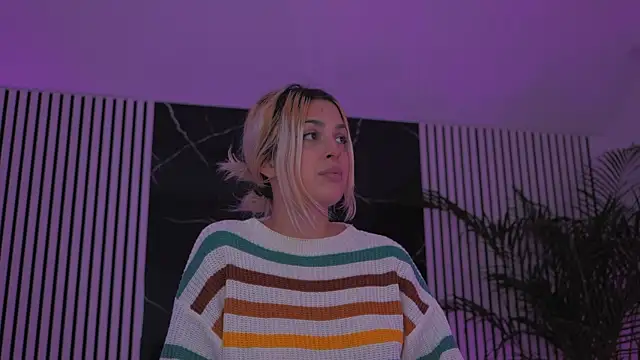 daisyblushh online show from January 6, 4:32 pm