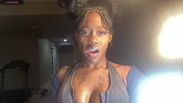 maskedgirl5005 online show from September 28, 8:36 pm