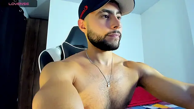 Snapshot of bryan_mugn chatting on September 28, 3:56 am bryan mugn online show from September 28, 3:56 am